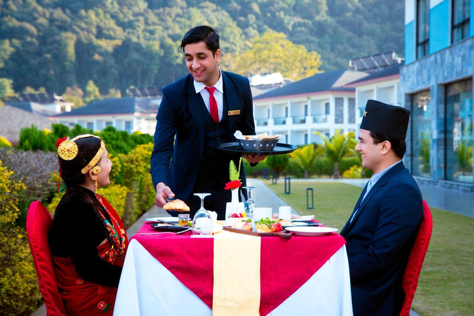Mountain Glory Forest Resort Pokhara Buitenkant foto