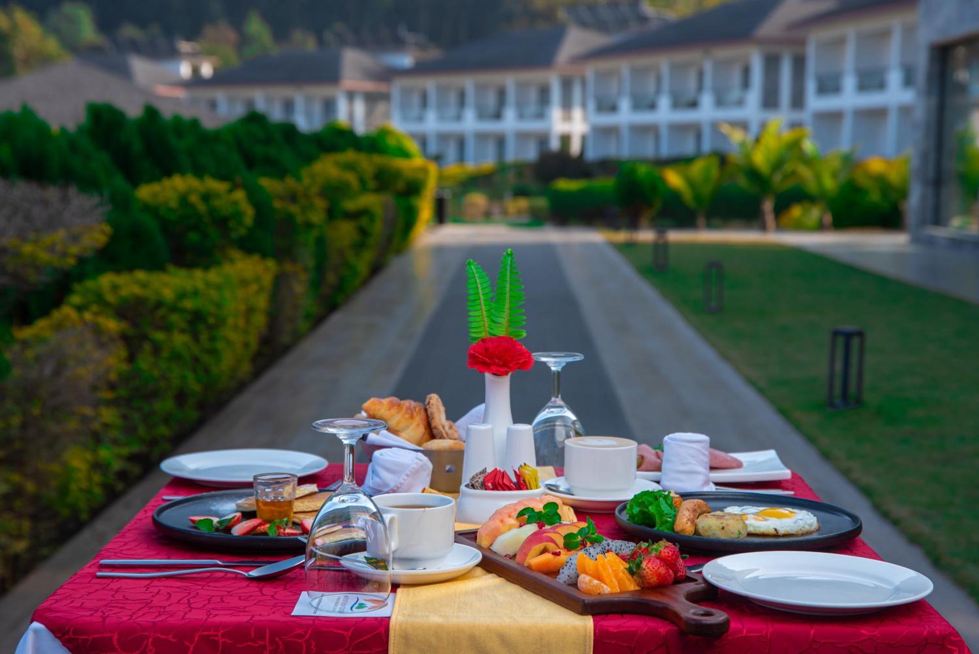 Mountain Glory Forest Resort Pokhara Buitenkant foto